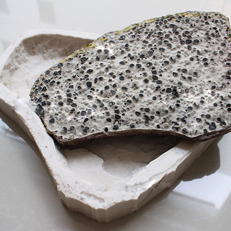 人造文化石硅膠模具為什么會開裂？