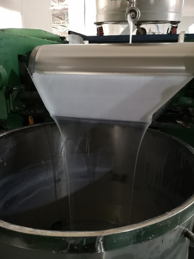 影響模具硅膠粘性因素有哪些？