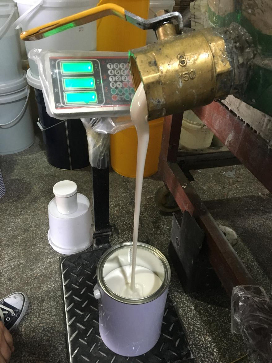 液態(tài)硅膠產(chǎn)品出現(xiàn)流紋路的原因是什么？